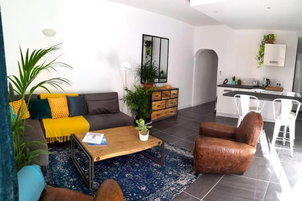 Beautifully Bright Apartment In Old Town Saint-Tropez Luaran gambar