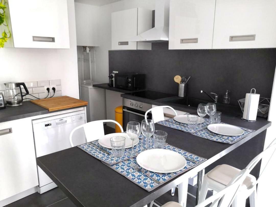 Beautifully Bright Apartment In Old Town Saint-Tropez Luaran gambar