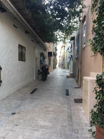 Beautifully Bright Apartment In Old Town Saint-Tropez Luaran gambar